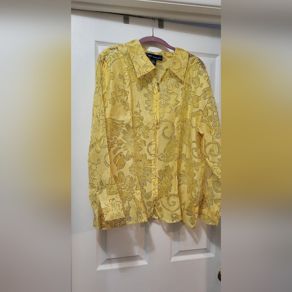 Susan Graver Sheer  Yellow Zip Up Floral Print  Top